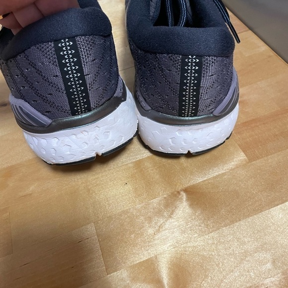 Brooks Transcend 6 Womens Size
10 Shark/Blue Running Shoes - Picture 6 of 7